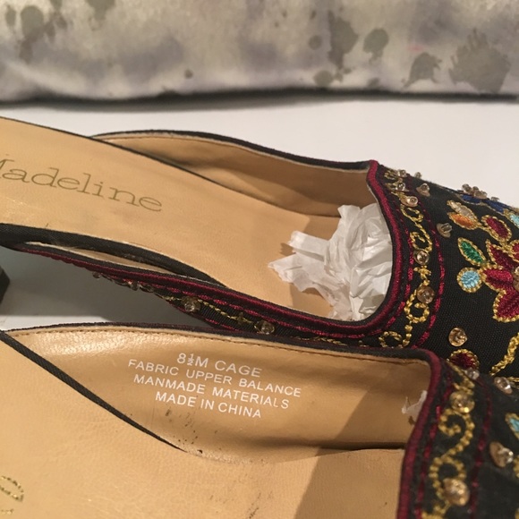 AWESOME MADELINE JEWELED MULES SIZE 8.5 - Picture 3 of 5